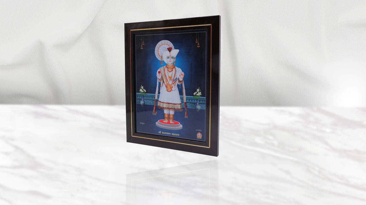 Rajkot Gurukul Ghanshyam Maharaj Photo Frem Murti - Swaminarayan Bhagwan Photo Frem Murti (8 x 10 Inch)