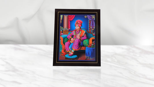 Sitting Maharaj Photo Frem Murti - Swaminarayan Bhagwan Photo Frem Murti (8 x 10 Inch)